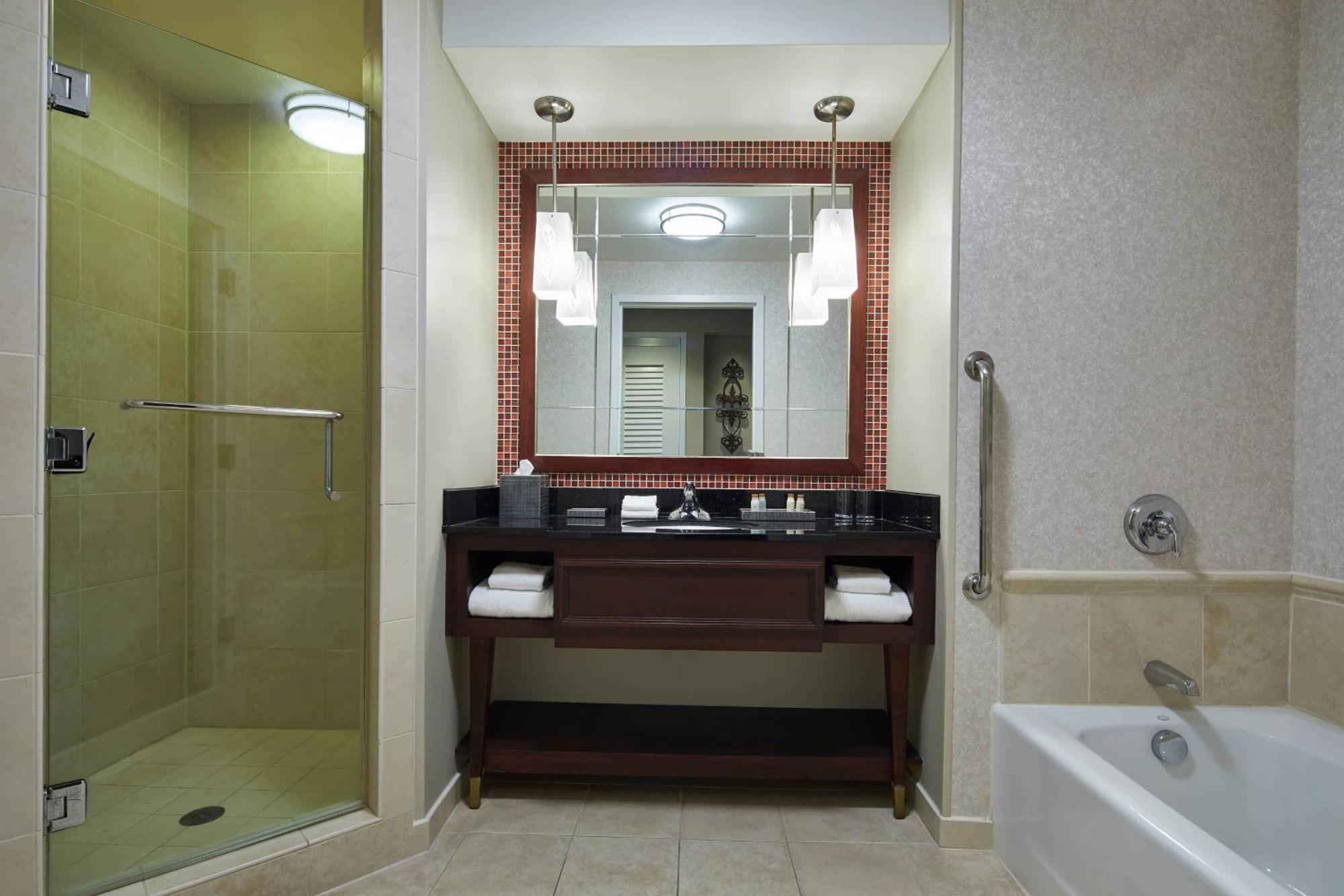 Guest Room, 1 King